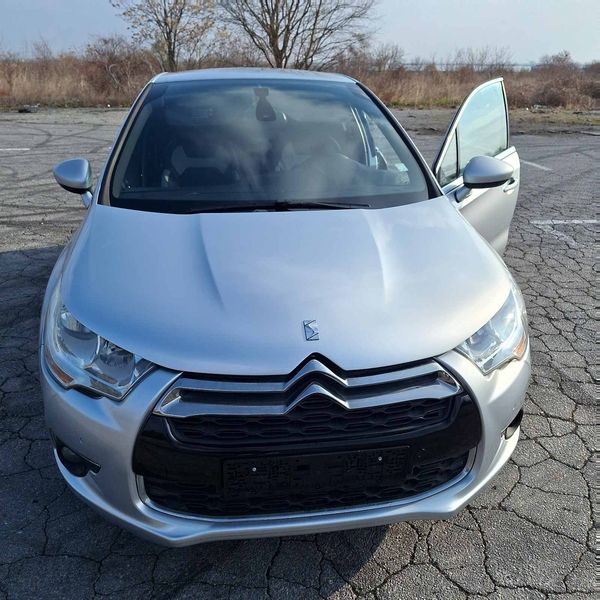 Citroën DS4 • 2012 • 151,000 km 12