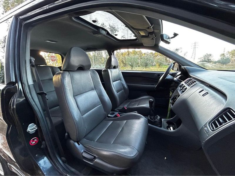 Honda HR-V • 1998 • 320,000 km 5