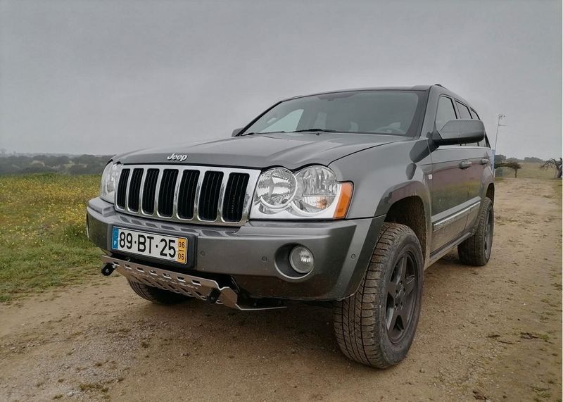 Jeep Cherokee • 2006 • 110,000 km 1
