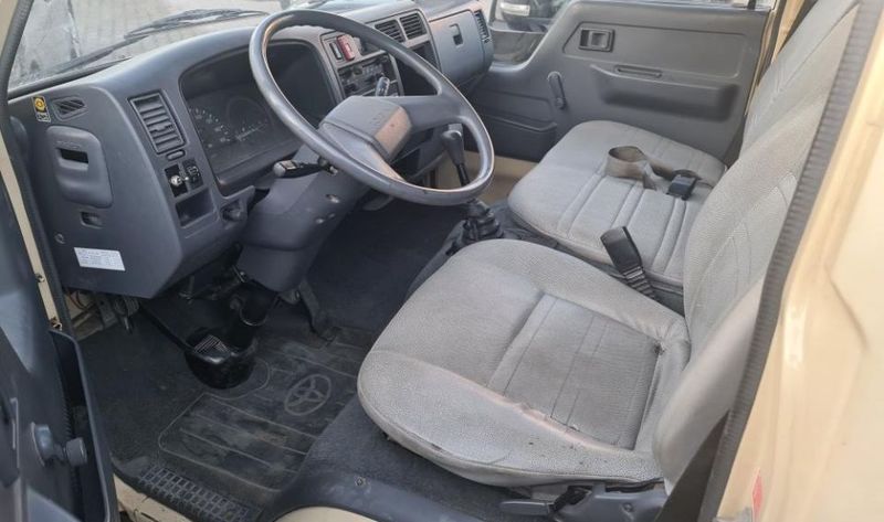 Toyota Dyna • 2001 • 280,000 km 6