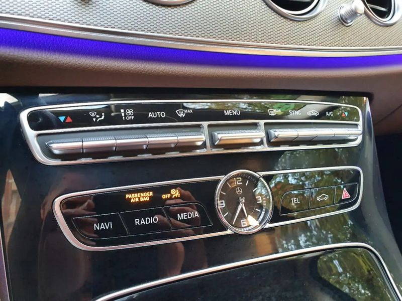 Mercedes-Benz E-Class • 2017 • 168,000 km 10