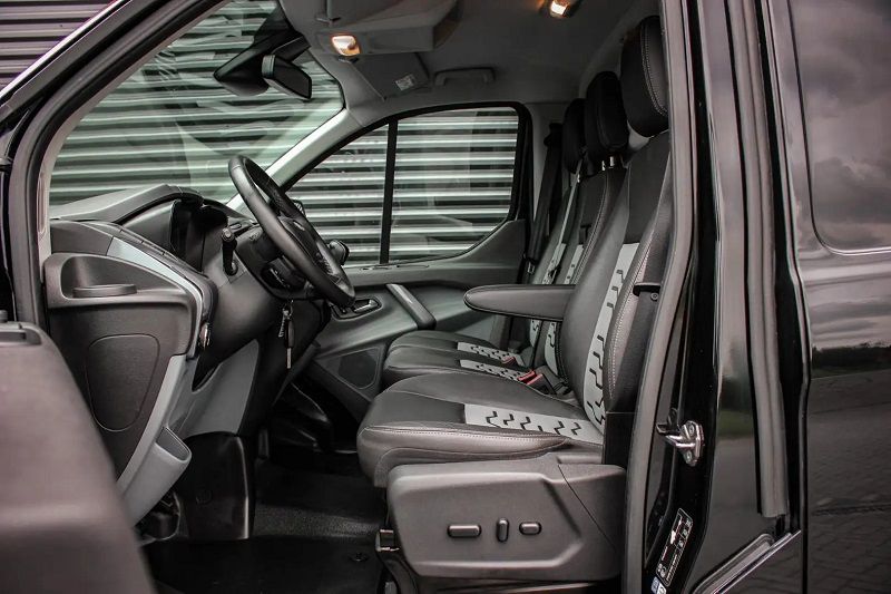 Ford Transit • 2017 • 101,300 km 6