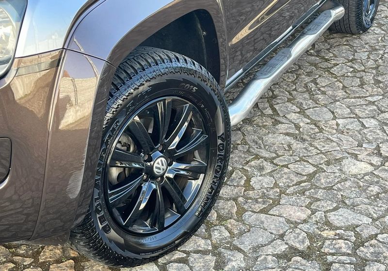 Volkswagen Amarok • 2012 • 175,454 km 2
