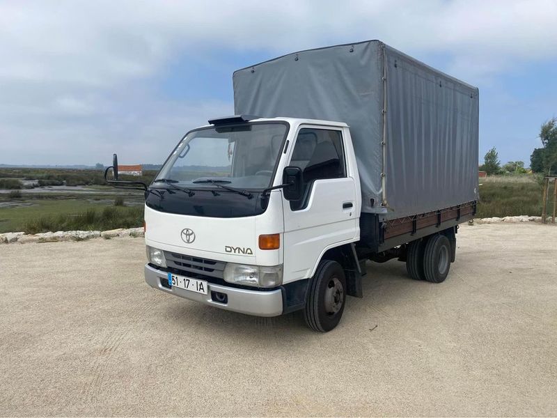 Toyota Dyna • 1995 • 68,000 km 4
