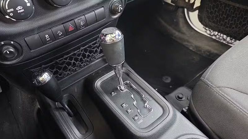 Jeep Wrangler • 2018 • 96,687 km 2