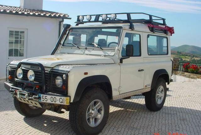 Land Rover Defender • 2000 • 100,000 km 1