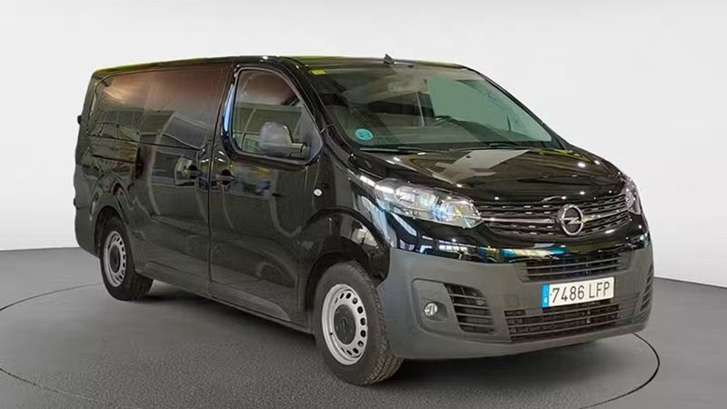 Opel Vivaro • 2020 • 144,000 km 2