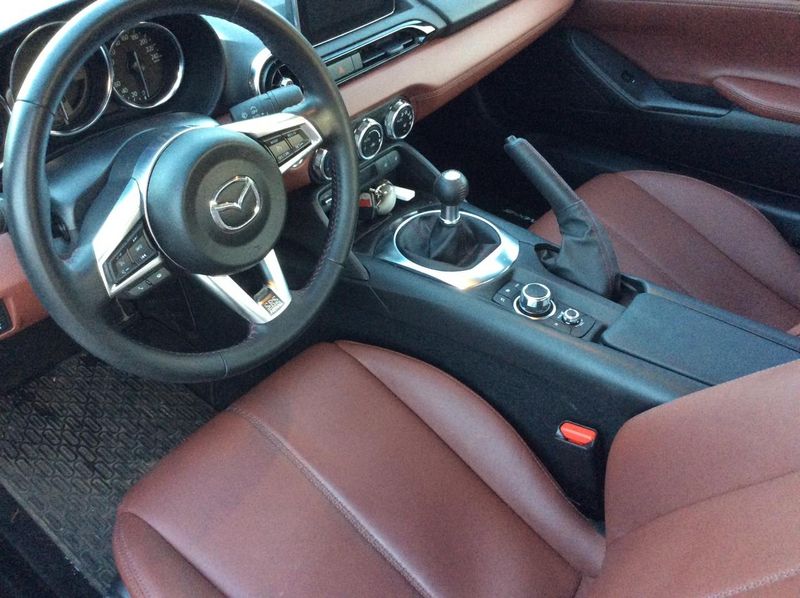 Mazda MX-5 • 2017 • 155,000 km 7