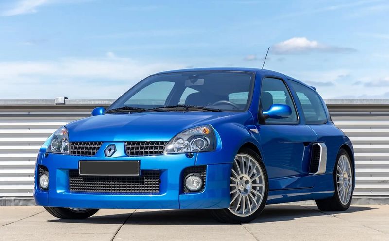 Renault Clio • 2003 • 24,500 km 15