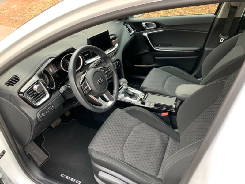 Kia Cee`d • 2018 • 66,525 km 5