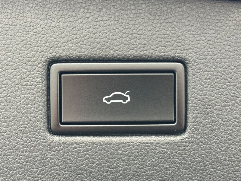 Volkswagen Tiguan • 2020 • 118,800 km 7