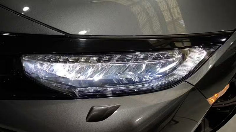 Honda Civic • 2018 • 42,804 km 13