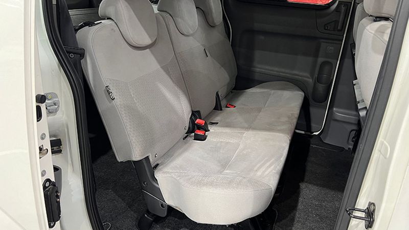 Nissan e-NV200 • 2015 • 98,817 km 17