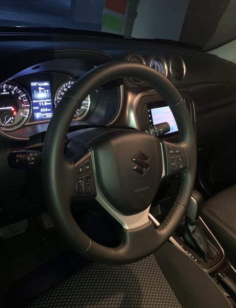 Suzuki Vitara • 2020 • 8,500 km 5
