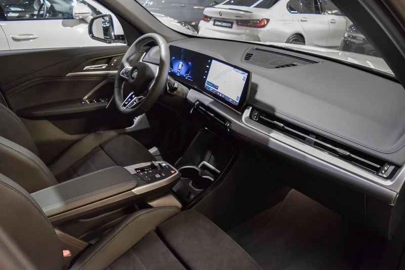 BMW X1 • 2024 • 4,100 km 3