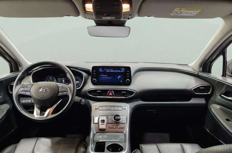Hyundai Santa Fe Hybrid • 2022 • 36,019 km 7