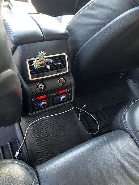 Audi Q7 • 2010 • 256,000 km 16