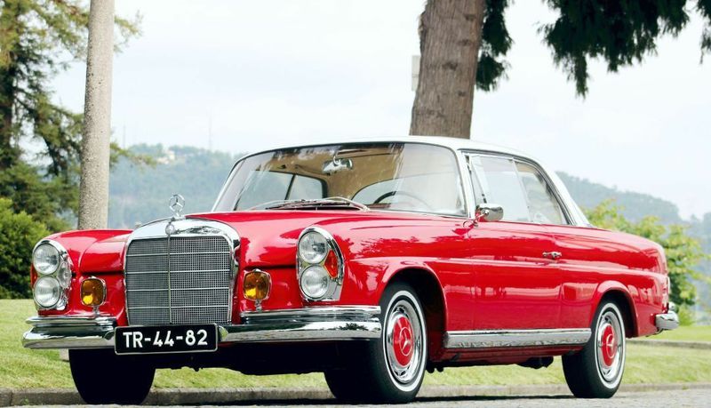 Mercedes-Benz 230 - 300 CE Coupé • 1963 • 6,000 km 1