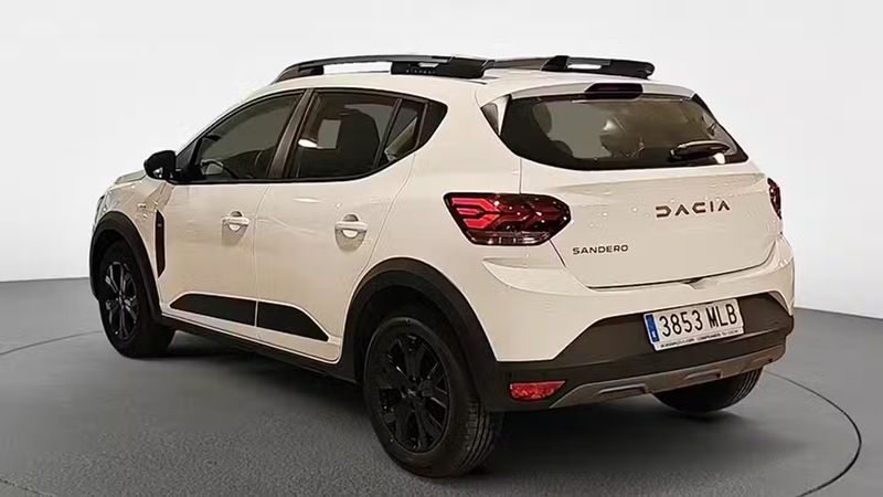Dacia Sandero • 2023 • 1,576 km 4