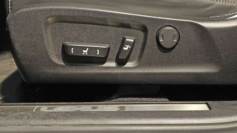 Lexus RX • 2020 • 42,237 km 2