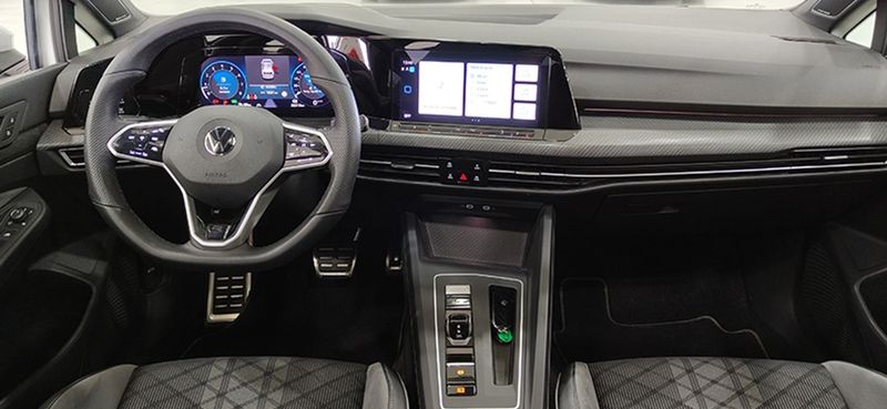 Volkswagen Golf • 2021 • 38,310 km 7