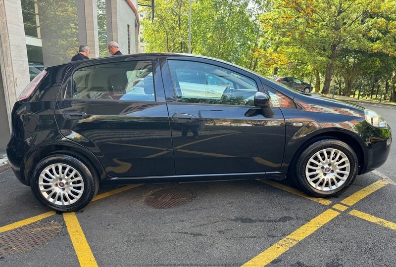 Fiat Punto • 2013 • 123,994 km 9