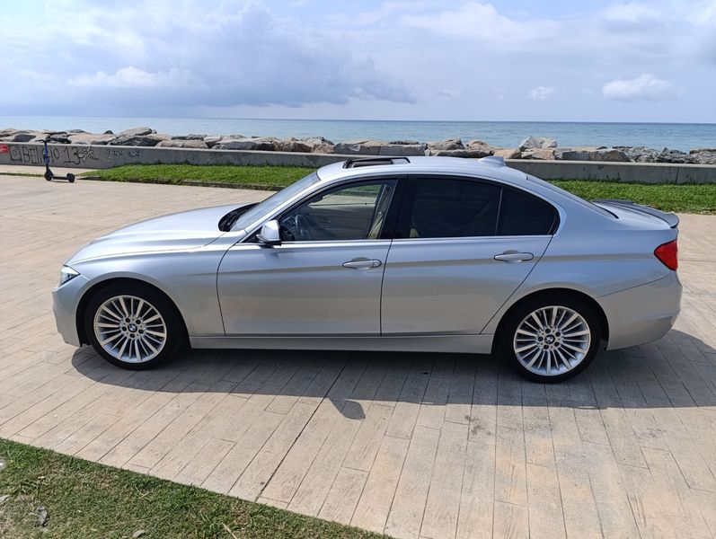 BMW 328i • 2012 • 209,000 km 11