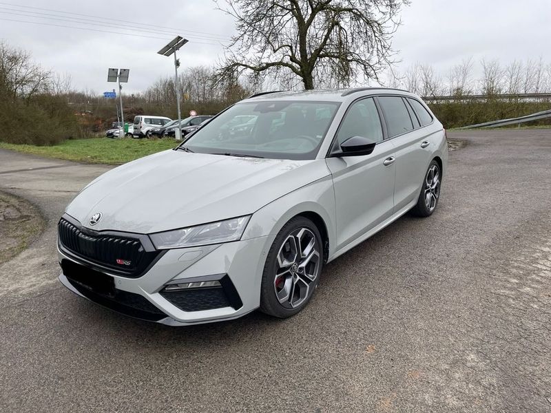 Škoda Octavia Combi • 2021 • 50,000 km 3