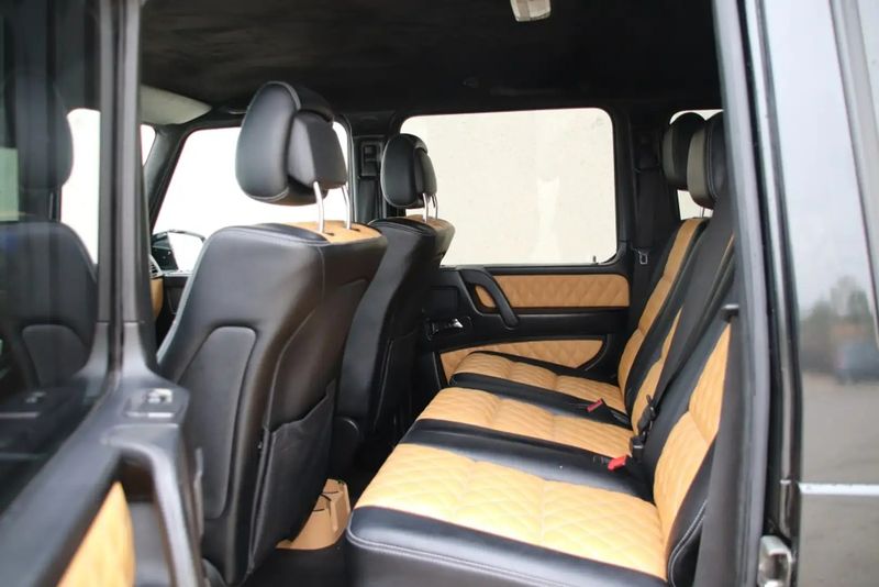 Mercedes-Benz G-Class • 2010 • 299,000 km 6