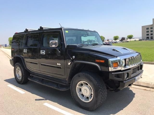 Hummer H2 • 2004 • 191,000 km 1