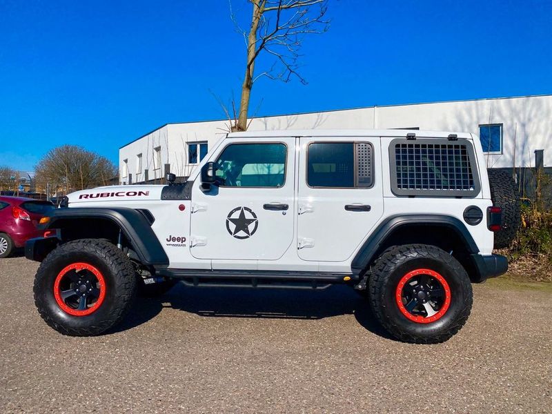 Jeep Wrangler • 2020 • 24,000 km 2