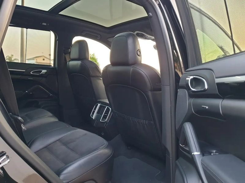 Porsche Cayenne • 2017 • 160,000 km 5