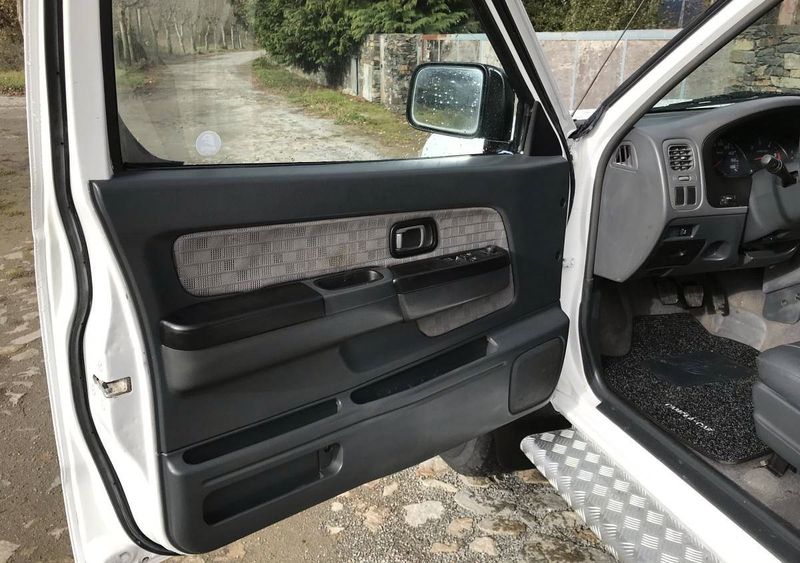 Nissan Navara • 2003 • 240,000 km 10