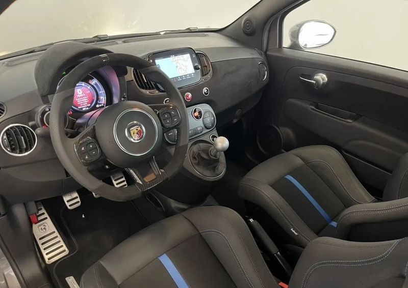 Fiat 500 • 2023 • 450 km 6