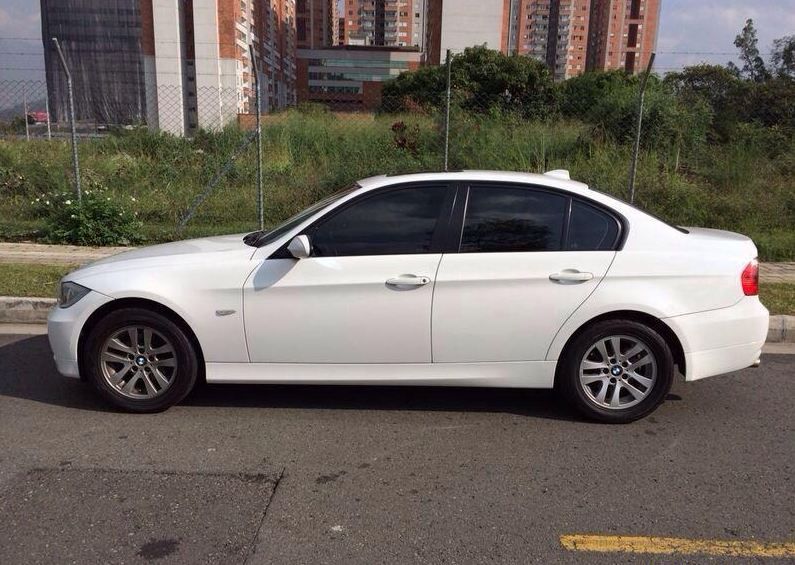 BMW 3 Series • 2011 • 140,000 km 5