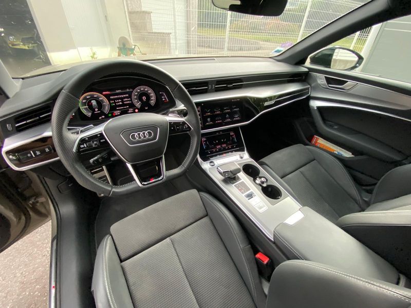 Audi A6 • 2020 • 38,000 km 12