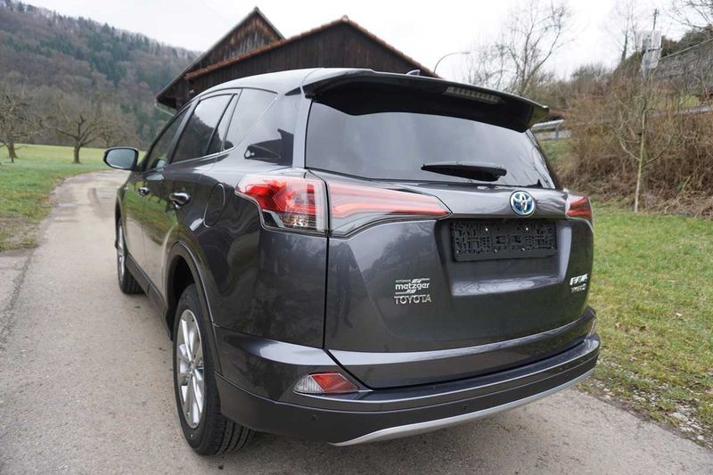 Toyota RAV4 • 2018 • 116,000 km 5