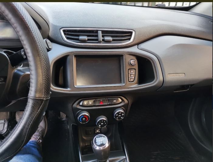 Chevrolet Onix • 2019 • 75,000 km 4