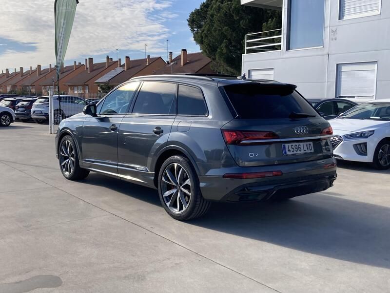 Audi Q7 • 2021 • 87,282 km 3