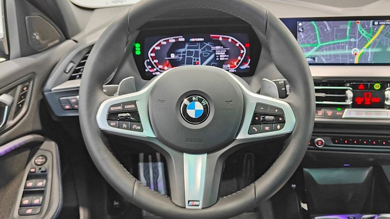 BMW 1 Series • 2024 • 3,264 km 4