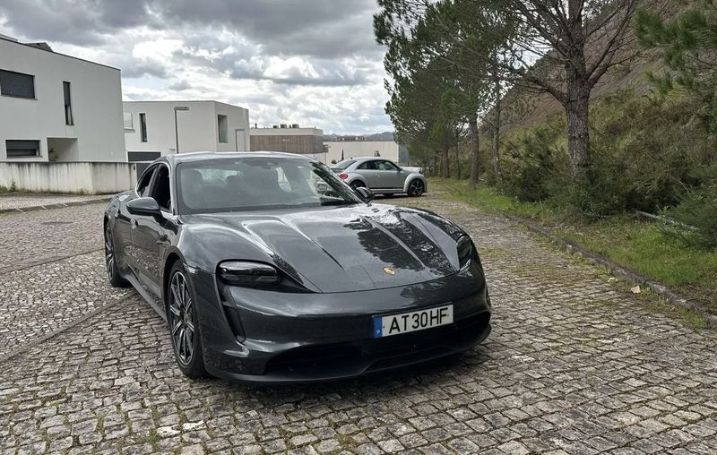 Porsche Taycan • 2021 • 89,000 km 1