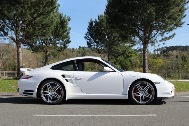 Porsche 911 Turbo • 2006 • 122,500 km 4