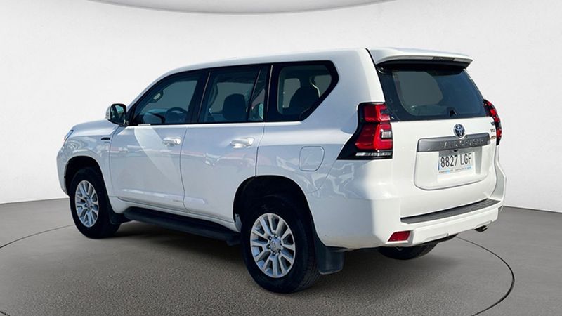 Toyota Land Cruiser • 2020 • 53,241 km 6