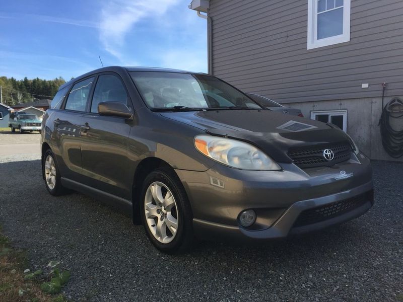 Toyota Matrix • 2010 • 21,350 km 1