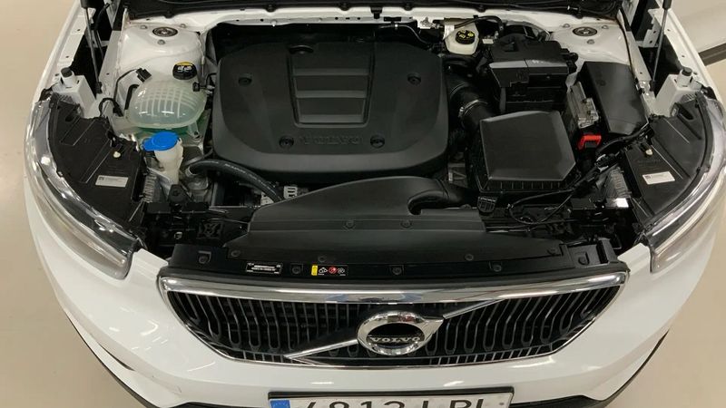Volvo XC40 • 2021 • 68,500 km 2