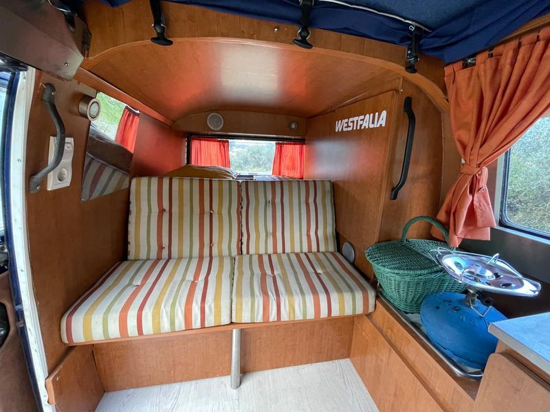 Volkswagen T4 Caravelle • 1971 • 64,000 km 23