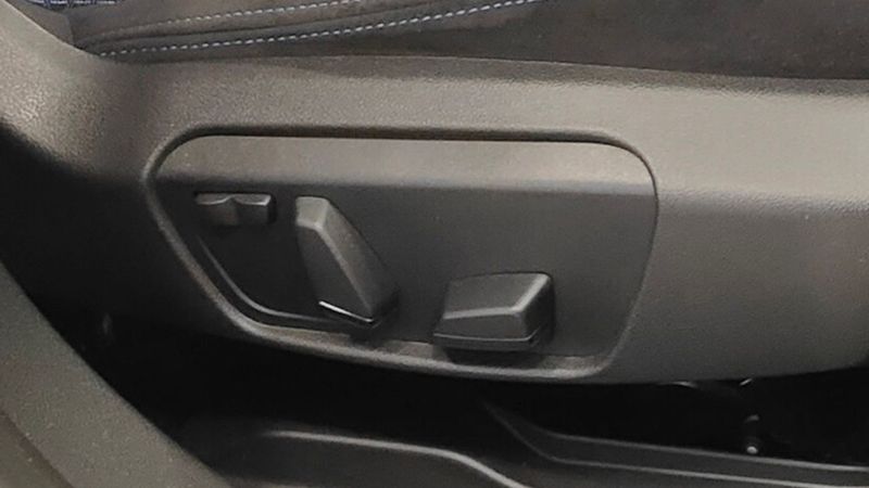 BMW 1 Series • 2024 • 3,264 km 33