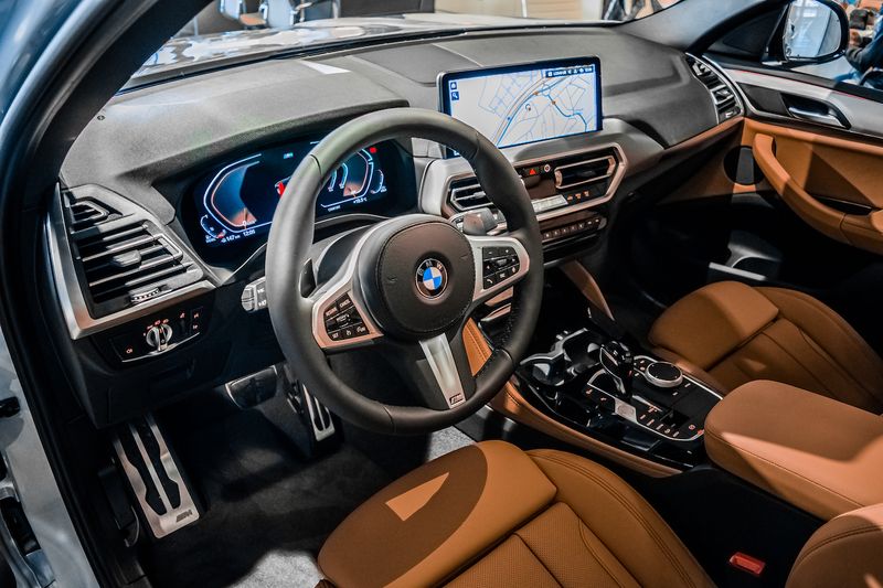 BMW X4 • 2024 • 4,100 km 4