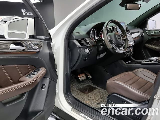 Mercedes-Benz GLE • 2018 • 102 km 2