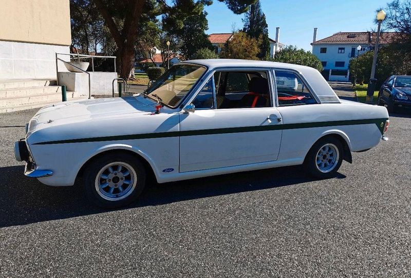 Ford Cortina • 1980 • 70,000 km 10